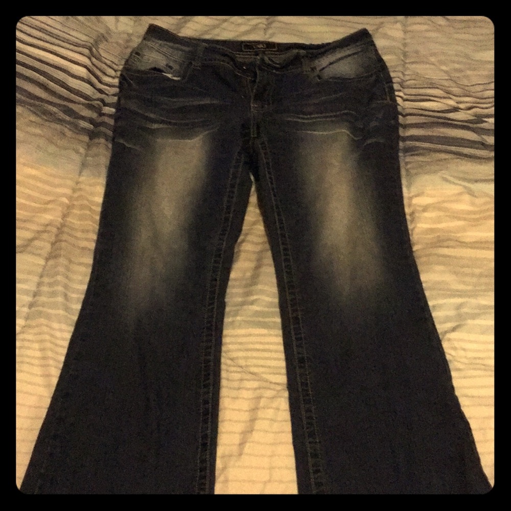 Jeans, boot cut.